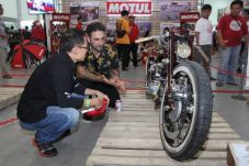 Jebolan HMC Sabet Tiga...