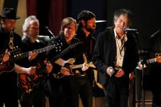 Bob Dylan, Bintang Kondang...