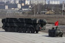 Rusia Jajal 3 Rudal...