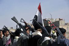 Houthi Bantah Rudal...