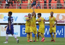 Hattrick Goncalves Tandai...