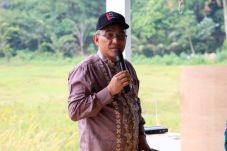 PNS Nyabu di Kantor,...