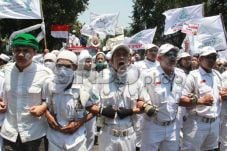 Unjuk Rasa, Ormas Islam...