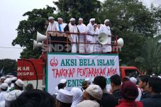 Ormas Islam Akhiri Demo...