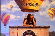 Luna Maya Gemar Cari...