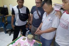 Edarkan Sabu dan Ganja,...