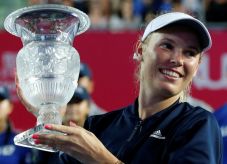 Caroline Wozniacki Lengkapi...