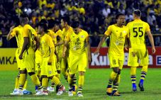 Persegres Amankan Poin...