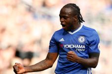 Victor Moses dan Peribahasa...