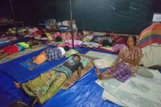Warga Korban Puting...