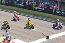 Johann Zarco Kunci Juara...