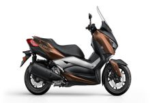 Jiplak N-Max, Yamaha...