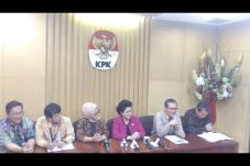 Pimpinan KPK dan Menkes...