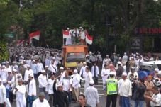 Ribuan Umat Islam Kota...