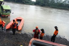 Tenggelam di Banjarnegara,...