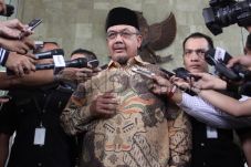 Benahi Aparatur Negara...