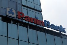 Panin Bank Terbitkan...