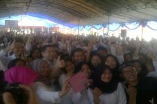 Keseruan HT Bersama...