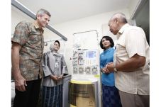 Mesin Apheresis Bantu...