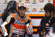 Marquez Tercepat di...