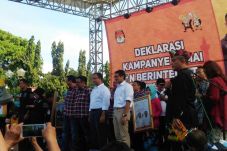 Pawai Kampanye Damai...