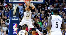 Anthony Davis Pecahkan...