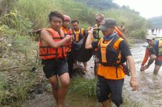 Selfie di Sungai Usai...
