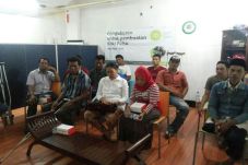 1.000 Kaki Palsu, Harapan...