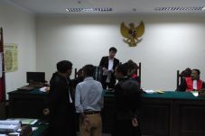 Ayah Korban Pacul di...
