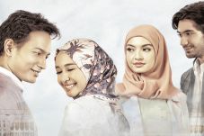 Trailer Surga Yang Tak...