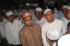 Besok, Ustaz Arifin...