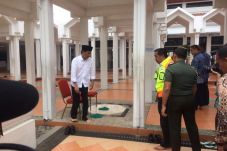 Presiden Jokowi Pilih...