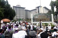 Demo 4 November, Umat...