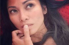 Tinggal di Paris, Anggun...