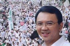 Gubernur Syahrul Yasin...