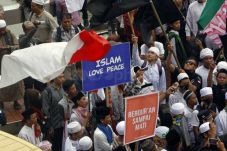 Kiai Langitan Dukung...