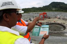 Pembangunan Proyek PLTA...