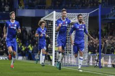 Hancurkan Everton, Chelsea...