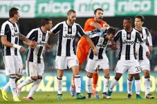Juventus Tekuk Chievo,...