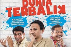 Sitkom Dunia Terbalik,...