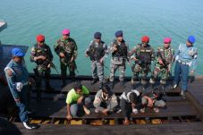 TNI AL Tangkap Kapal...