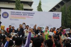 Ganjar dan Ratusan Warga...