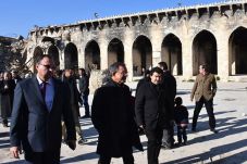 Legislator Prancis:...
