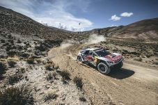 Loeb Menang Etape 5,...