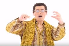 Penyanyi Fenomenal PPAP...