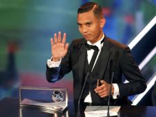 Gol Terbaik 2016 Lahir...