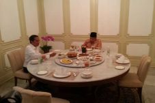 Jokowi dan Ketua Umum...