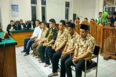 Tak Ada Ampun, PN Cirebon...
