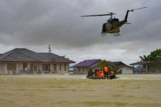 Banjir Terjang Thailand...