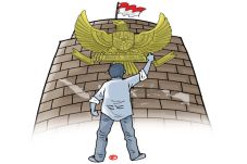 Ideologi Tertutup vs...